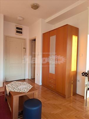 Stan na odličnoj lokaciji