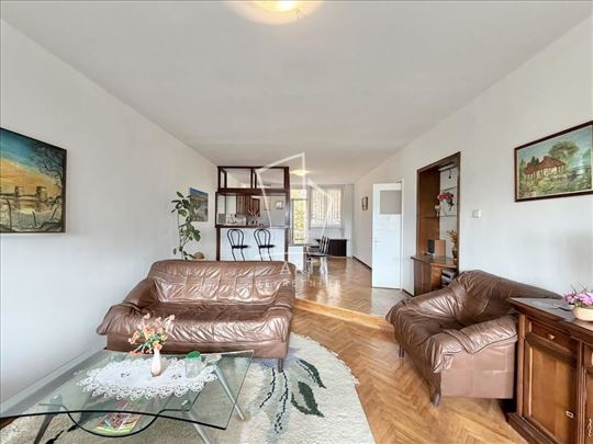 Stan sa pogledom na park ID#12680