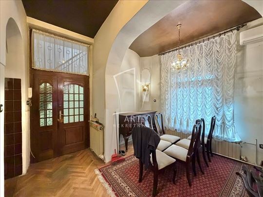 Stari grad, 3.0 salonac, mereno 76m2 ID#12673