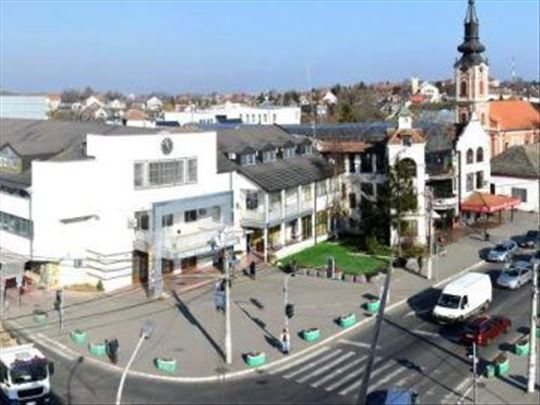 Surcin, plac za gradnju u samom centru 