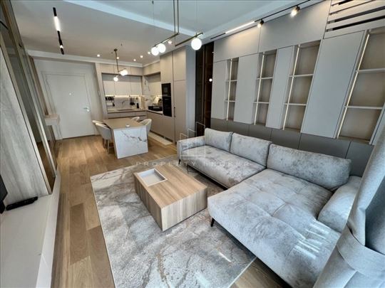 BW Eterna,  lux, odmah useljiv ID#4189