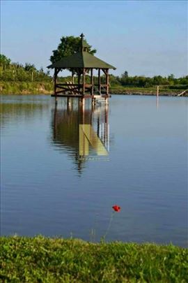 Ekskluzivna ponuda – salaš na vodi - jedinstvena p