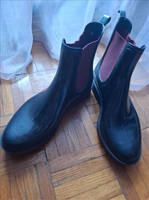 Gumene čizme 