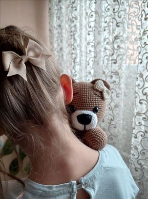 Heklana igračka meda, amigurumi