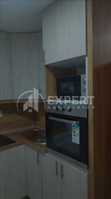 Izdaje se odličan stan u centru Niša, 30m2