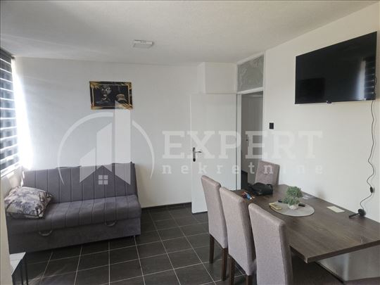 Izdaje se stan kod Medicinske škole!