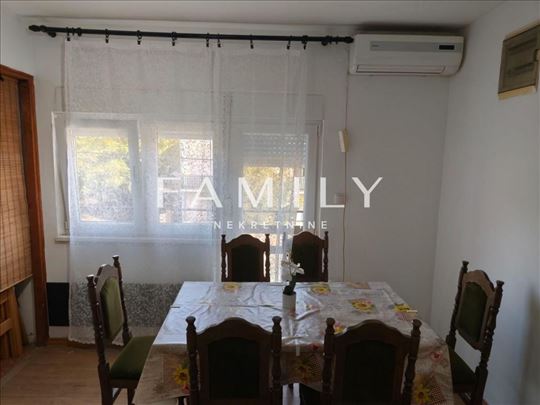 Kompletno opremljen stan na Slanoj Bari – Omladins