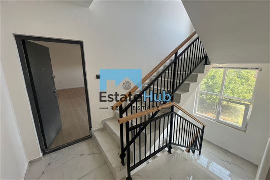 Moderan 50 m² + parking I Ledine, blizu Akva park