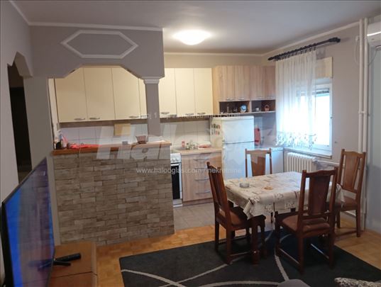 Namešten stan na Novom Beogradu