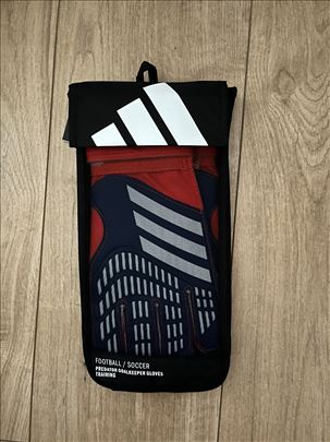 Nove golmanske rukavice Adidas Predator
