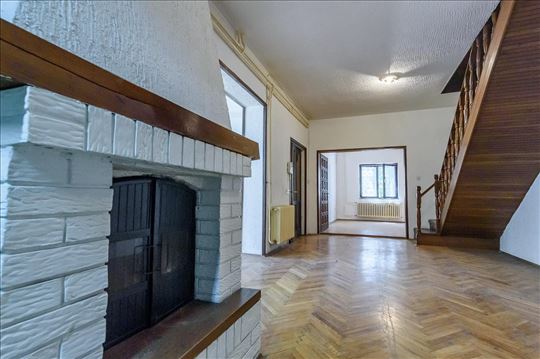 TOP lokacija, kuća 190m2, Senjak, Savski venac