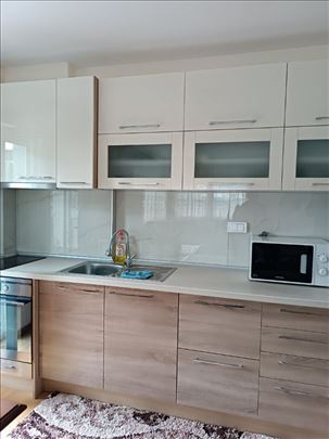 Trooban stan u centru Vrnjačke Banje