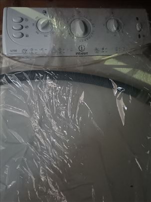 Veš  mašina "INDESIT"