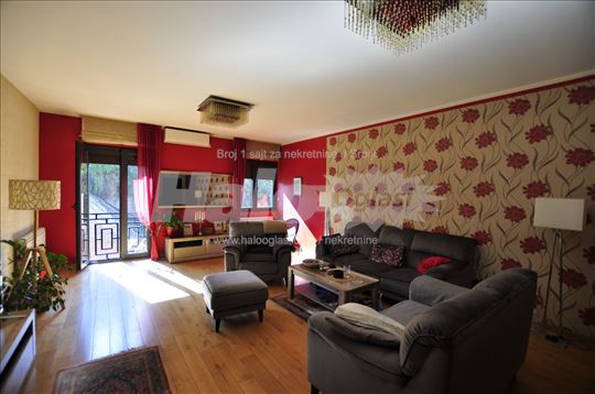 Zemun Centar – 162m², 4.0 stan