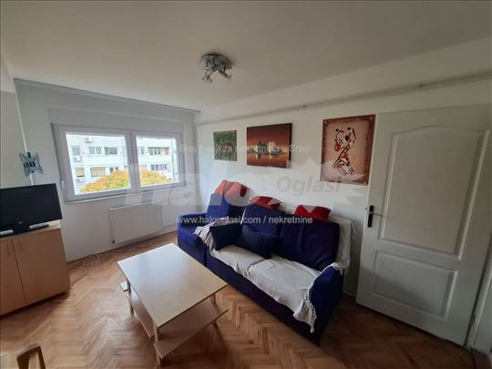 1.5 soban stan na Bulevaru Nemanjica