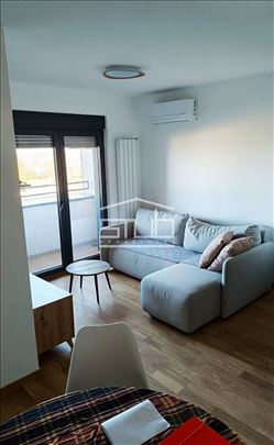 DELUX nov 2.0 stan kod Pionirskog parka! ID#1441