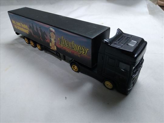 Kamion Daf sa prikolicom Altenburger , 1:87