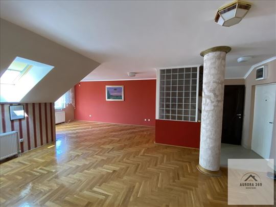Novi Sad, Betanija. Fenomenalan Duplex 100m2 Sa Ga