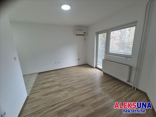 Novi Sad, Bulevar, Stan, 1.5, 39,00m2