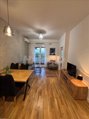 Novogradnja, Cara Dušana, Zemun