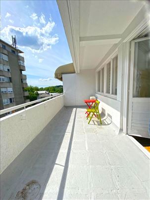 5th Floor No Elevator 1 Bedroom Big Terrace New
