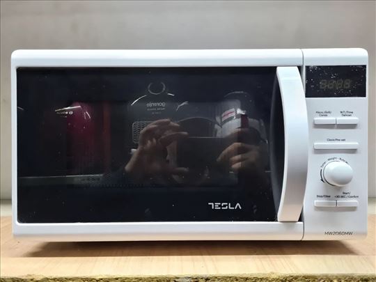 Digitalna Mikrotalasna Tesla  sa Grilom (50)