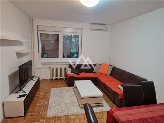 Izdaje se 3.0 stan, Voždovac