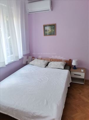 Jednosoban stan kod hrama svetog Save