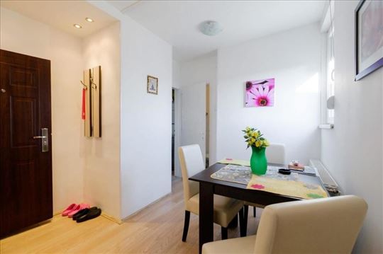 Izdaje se stan na odličnoj lokaciji ID#2330