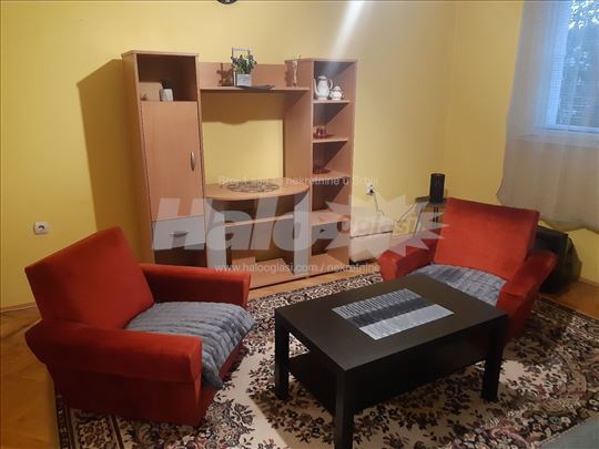 Izdajem namesten stan kod kruznog toka