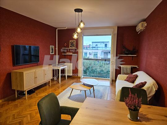 Izuzetno prijatan stan kod Botaničke bašte