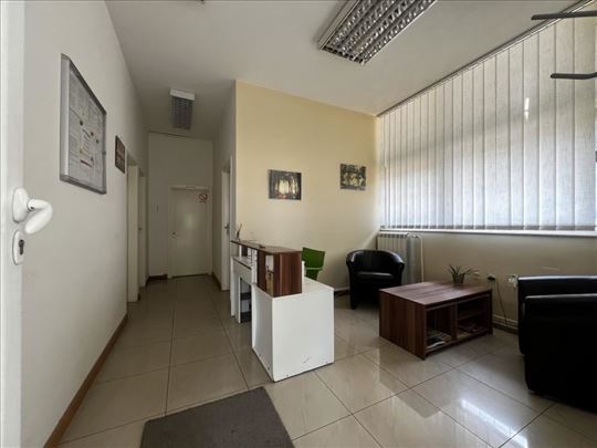 Lokal 63m2 Vojvode Stepe ID#2191