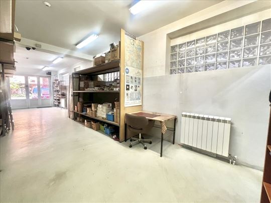 Prodaje se lokal na Juznom Bulevaru 110m2 ID#2129