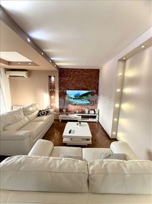 Lux stan sa balkonima,Vlasnik,Centar,96 m2,Parking