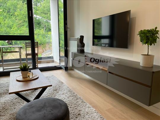 New Minel, Lux stan sa prostranom garazom