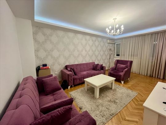 Odličan stan na Novom Beogradu ID#2396