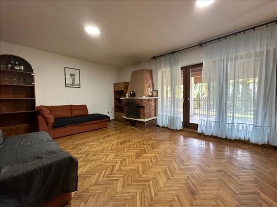 Odlična kuća na Avali kod Šuplje stene ID#2307