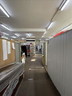 Poslovno Magacinski prostor na prodaju, odlična l