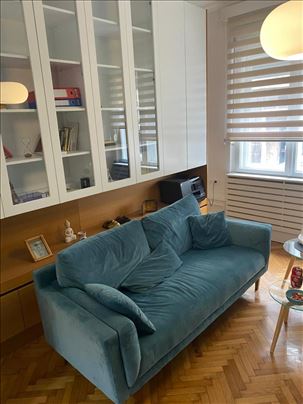 Salonac  u srcu Zemuna ID#1915