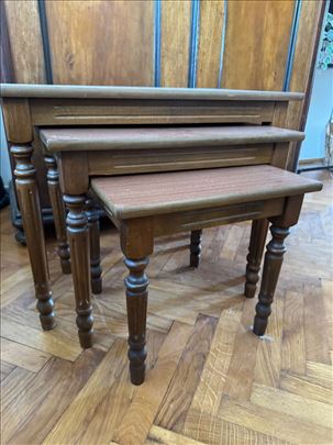 Set od 3 drvena klub stočića