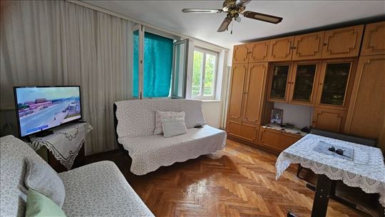 Stan, 25 m2, širi centar