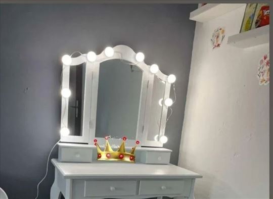 Sto za sminkanje Aurora 