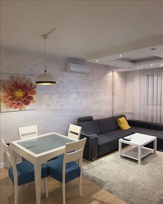 Strumička,1,5 namešten