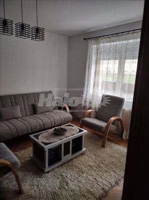 2-soban stan u centru Vrnjacke Banje (Sneznik)