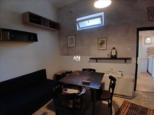 Vracar, Hram, Patrijarha Varnave, 45m2 ID#27098