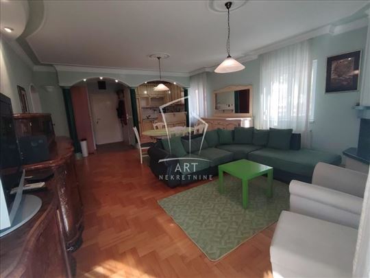 Dušanovac, odlična lokacija 69m2 ID#12705