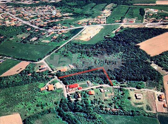 Fenomenalan plac u samom centru Sopota-Mesto Sopot