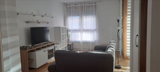 Hotel Jugosl,Trešnjin cvet lux namešten sa garažom