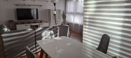 Hotel Jugosl,Trešnjin cvet lux namešten sa garažom