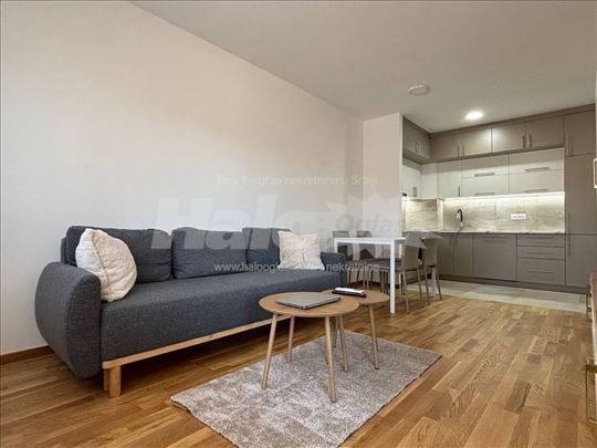 Potpuno nov stan u kompleksu Sokolis